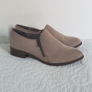Taupe American Eagle ankle boots